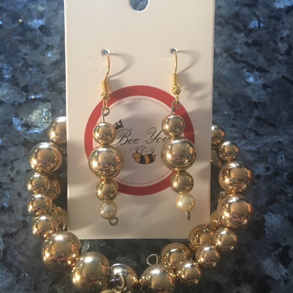 Earrings and bracelet combo